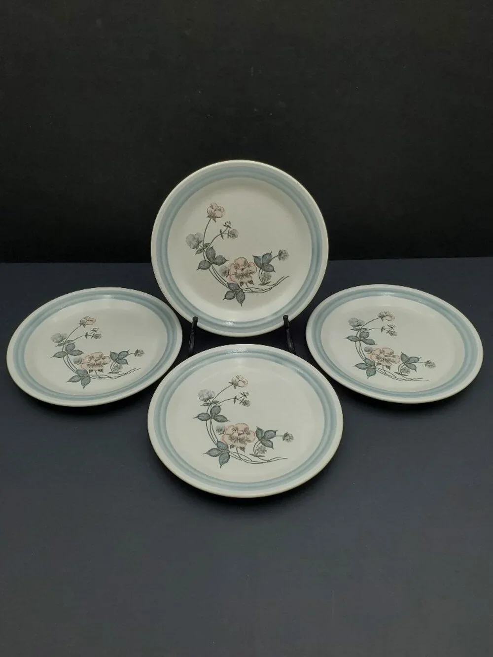 Country Glen Turnberry Bread & Butter Plates Pink Blue Floral Dessert Side Plate